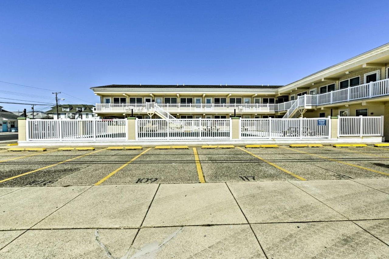 North Wildwood Condo With Pool, Walk To Boardwalk! Exterior photo